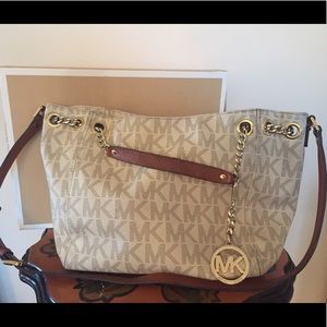 Michael Kors purse *Like new*